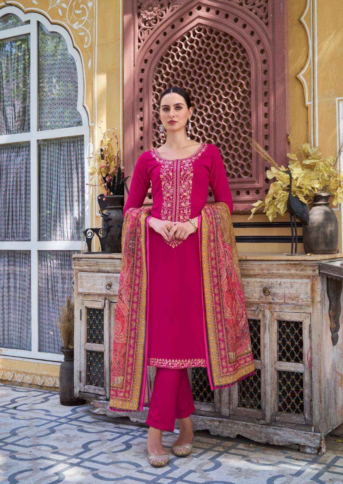 THE HERMITAGE SHOP BEGUM RAYON DESIGNER SUITS ( 5 PCS CATALOG )