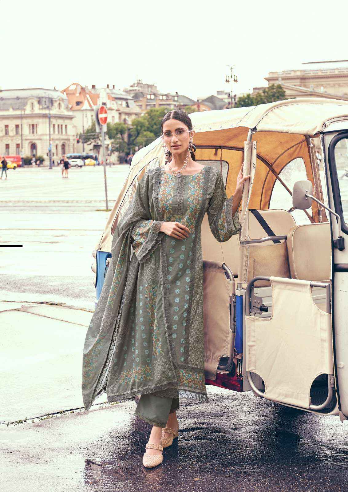 THE HERMITAGE SHOP BAGH LAWN COTTON CHIKANKARI SALWAR KAMEEZ ( 6 pcs CATALOG )