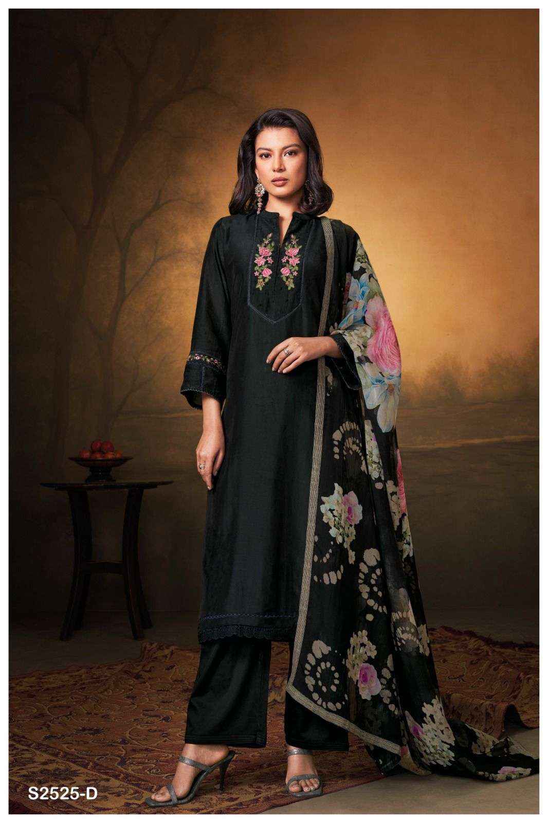 Ganga Fashion Hayden 2525 Fancy Silk Latest Catalog Ganga Suit Dealers ( 4 pcs catalog )