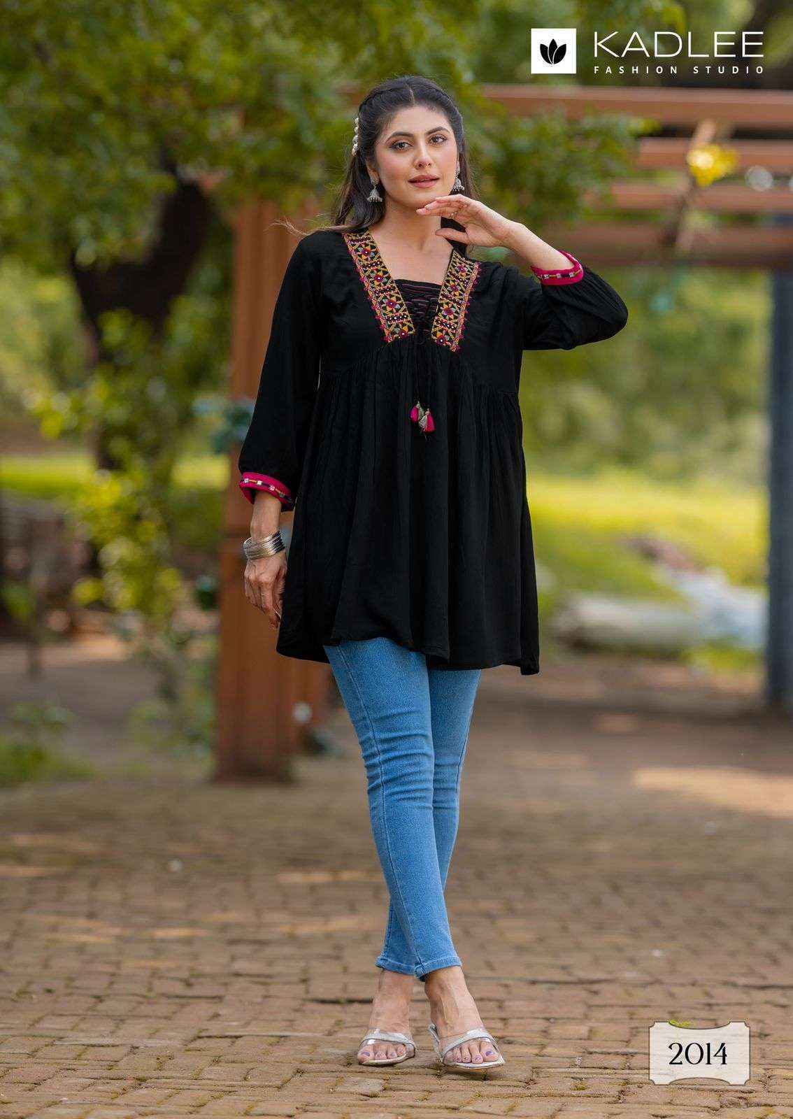 Kadlee Centuri Vol 3 Wholesale Reyon Weastern Top ( 6 pcs Catalogue )