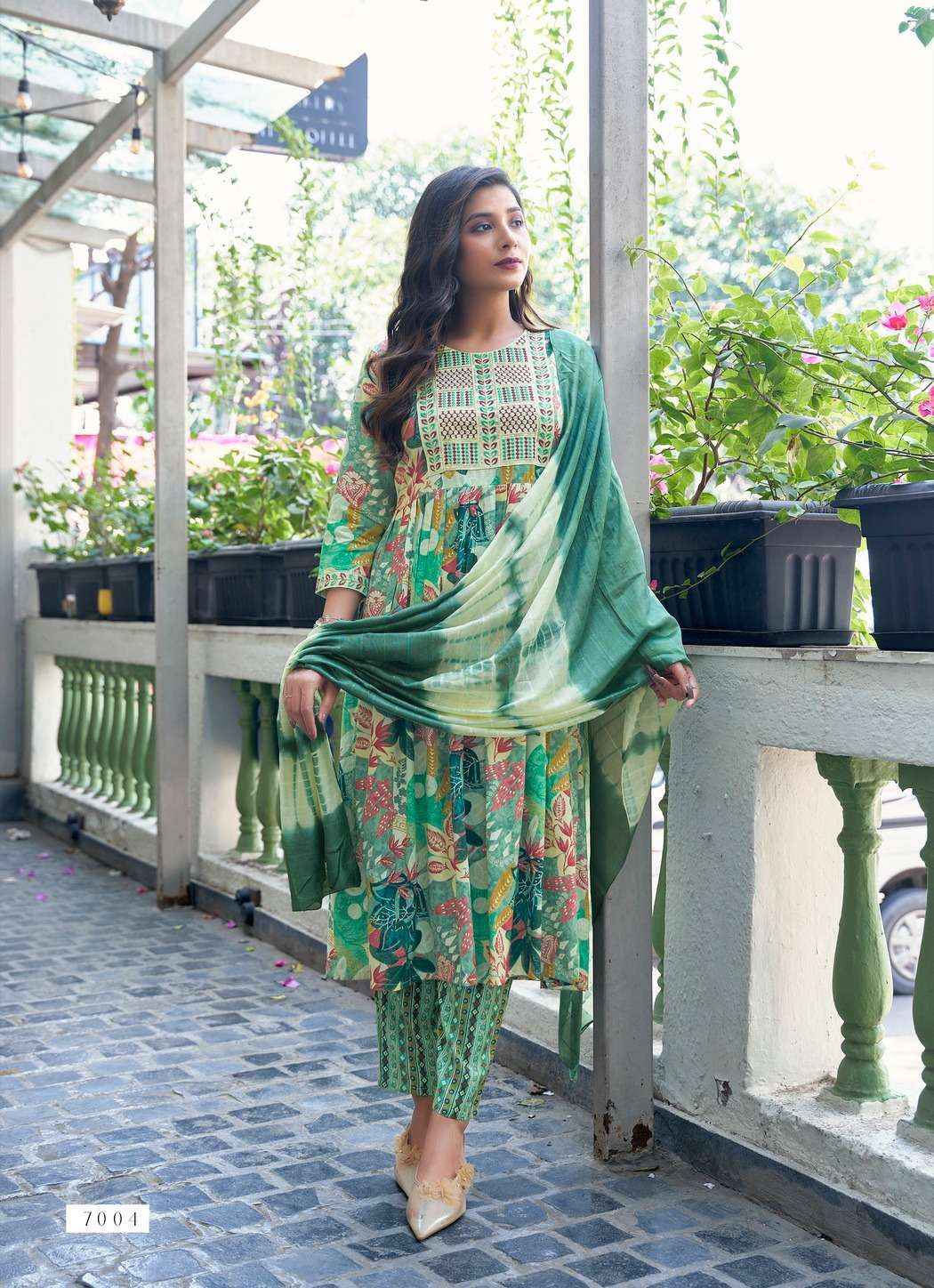 MYSTIC 9 SHANAYA VOL 7 WHOLESALE RAYON FOIL PRINT NAIRA CUT ( 8 PCS CATALOGUE )