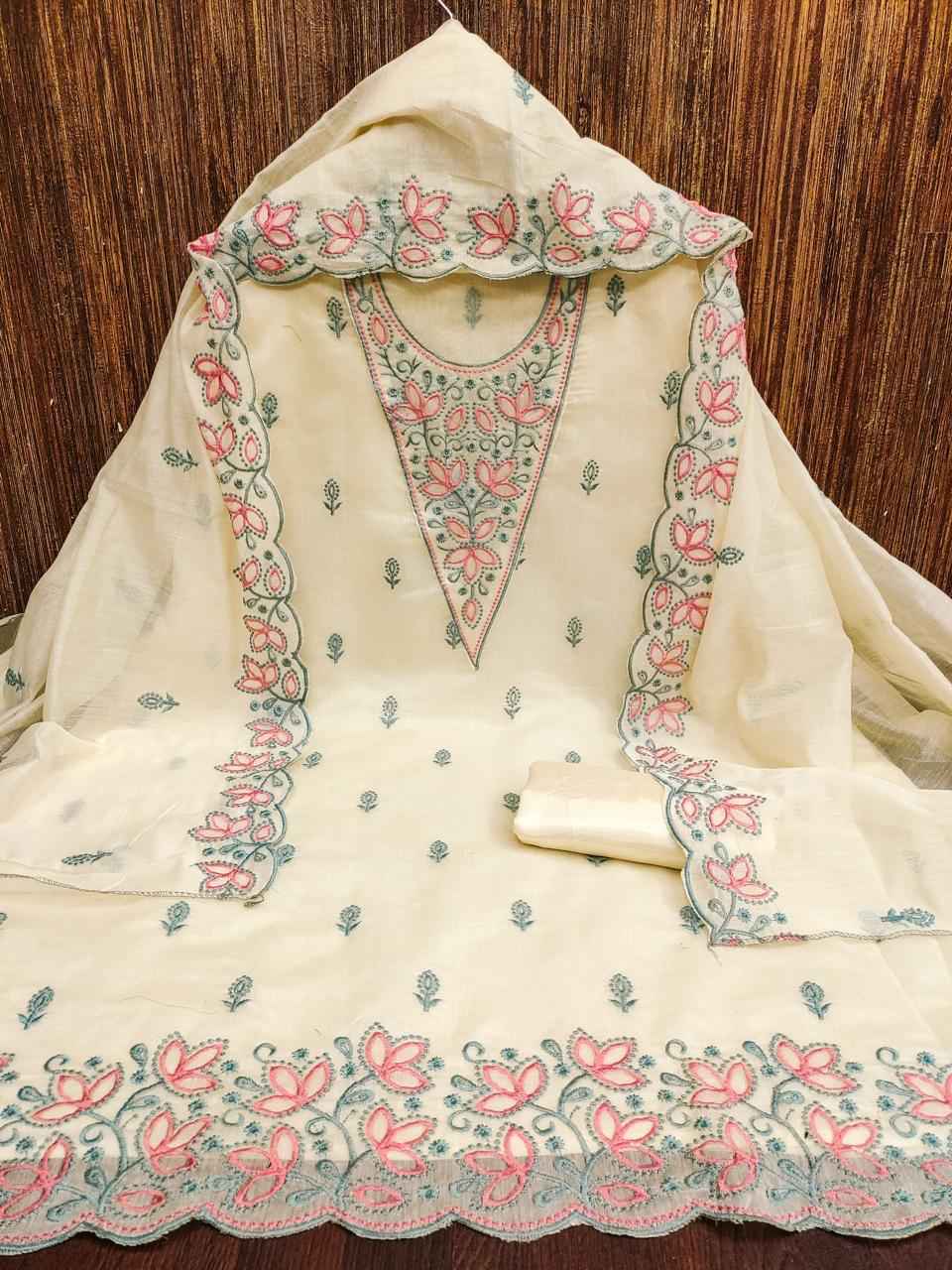 Siyapati 104 Heavy Chanderi Embroidery Designer Non Catalogue suits (5 pcs set )