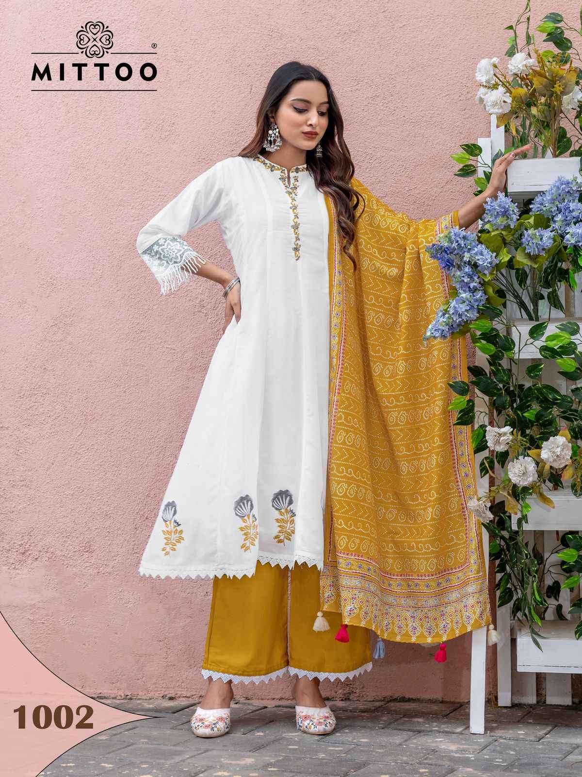Mittoo Baarati Vichitra Designer Deadymade Suits ( 4 Pcs Catalogue )