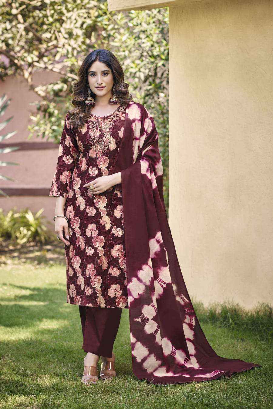 OSSM SUNSHINE COTTON PRINT FANCY WORK LADIES KURTI COMBO SET WHOLESALE RATE (6 PCS CATALOG )