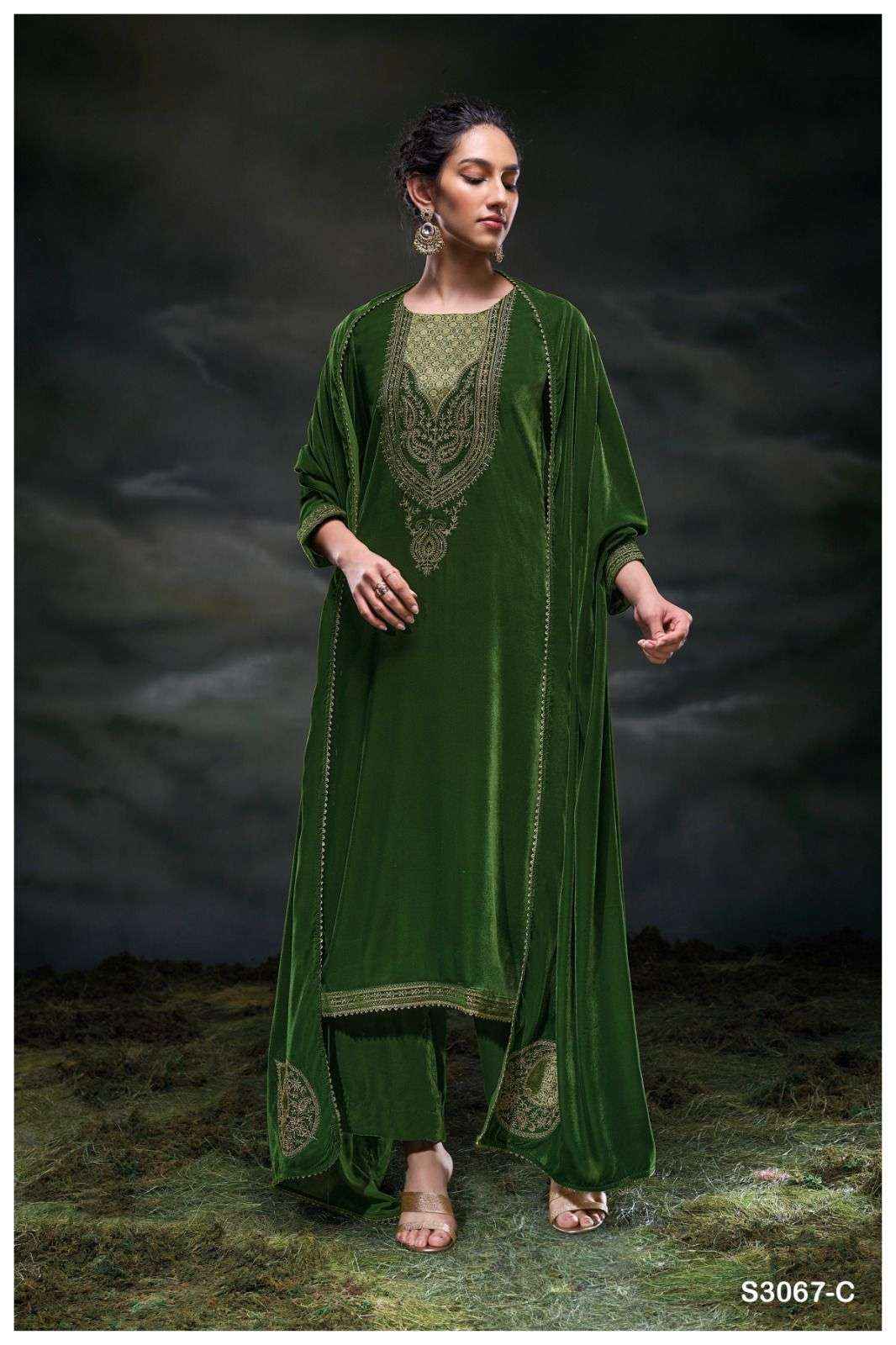 Ganga Fashion Kveta 3067 Premium Designs Velvet Suit Wholesale Rate ( 3 Pcs Catalog )