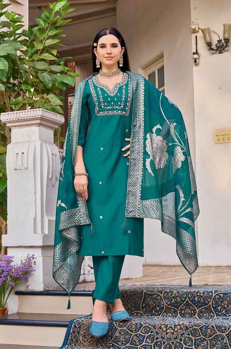 Vamika Riwayat Viscos Kurti Combo Set Wholesale Rate ( 4 Pcs Catalog )