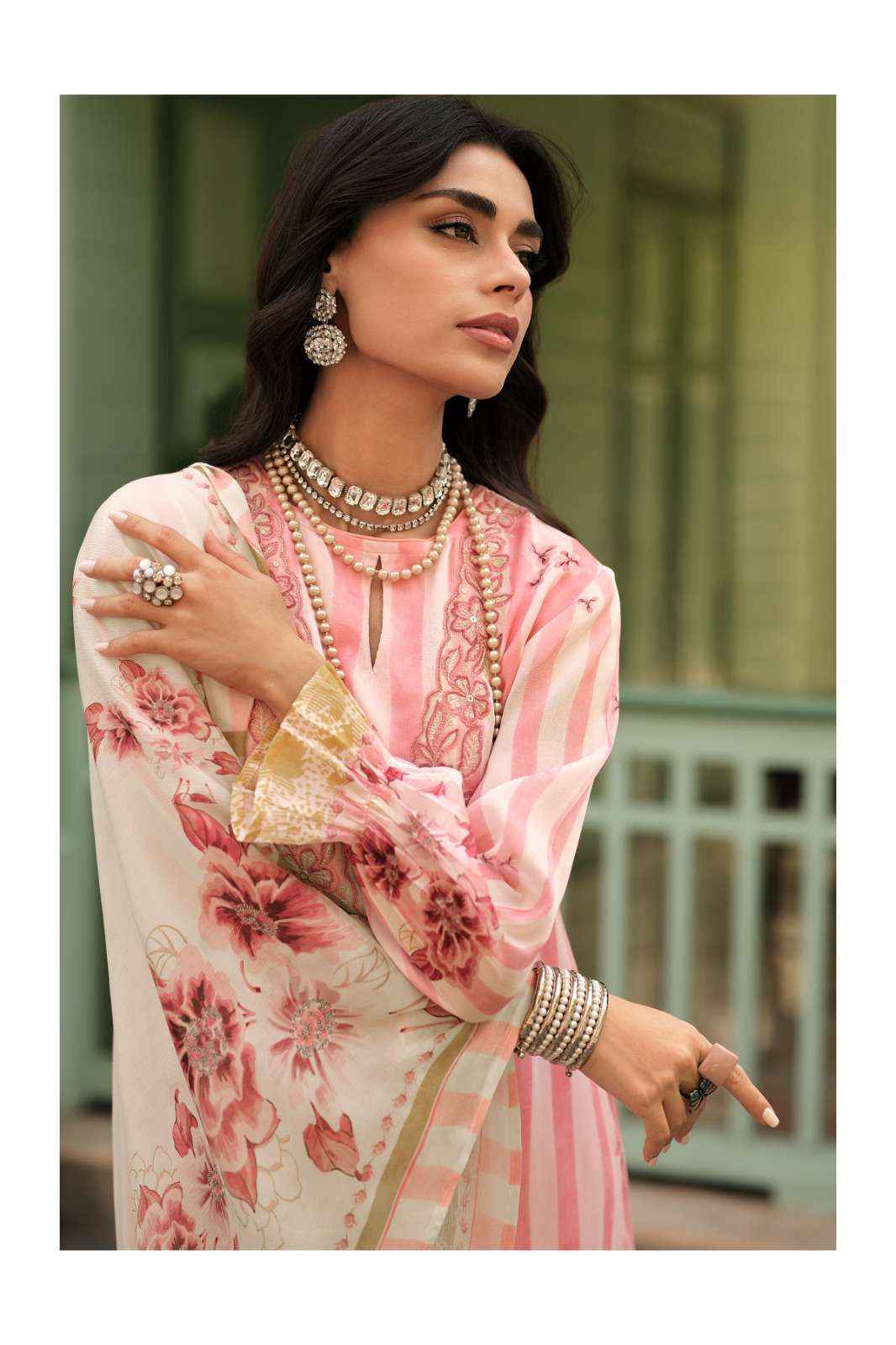 Varsha Dance Exclusive Fancy Ladies Salwar Kameez Wholesale Rate ( 5 Pcs Catalog )