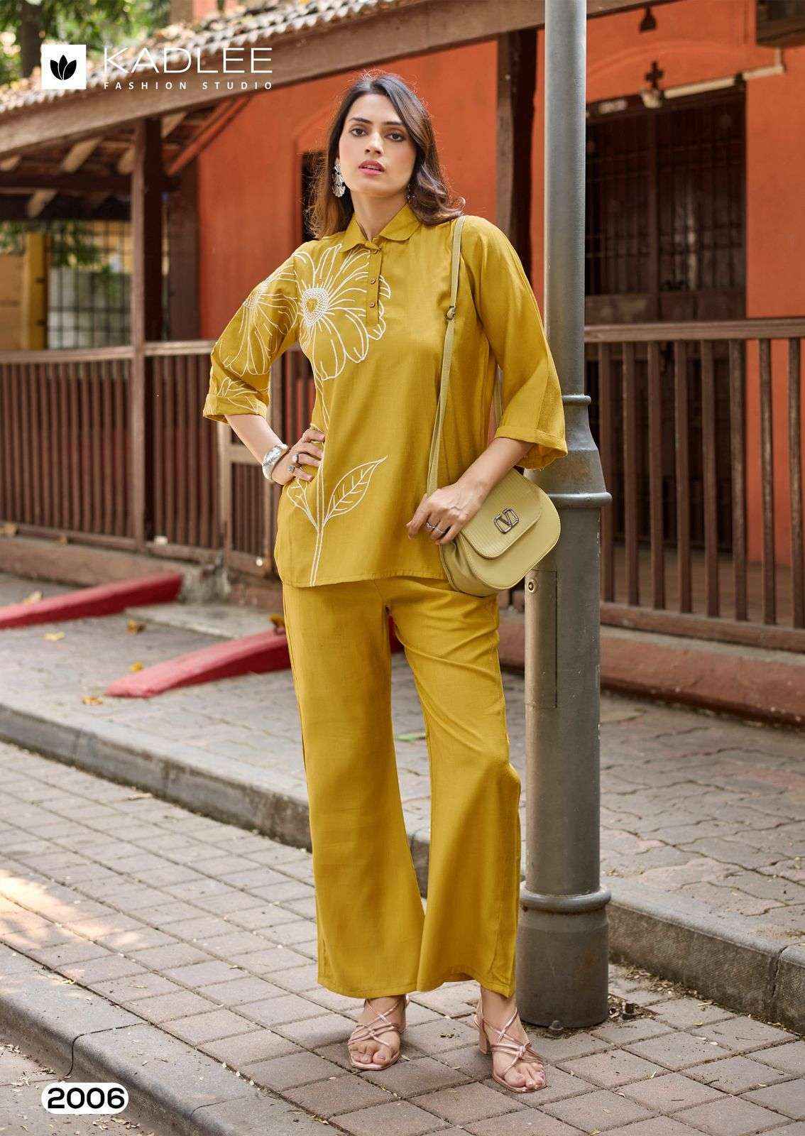 Kadlee Fashion Golden Lady Viscose Readymade Suits Wholesale Price 6 pcs Catalogue