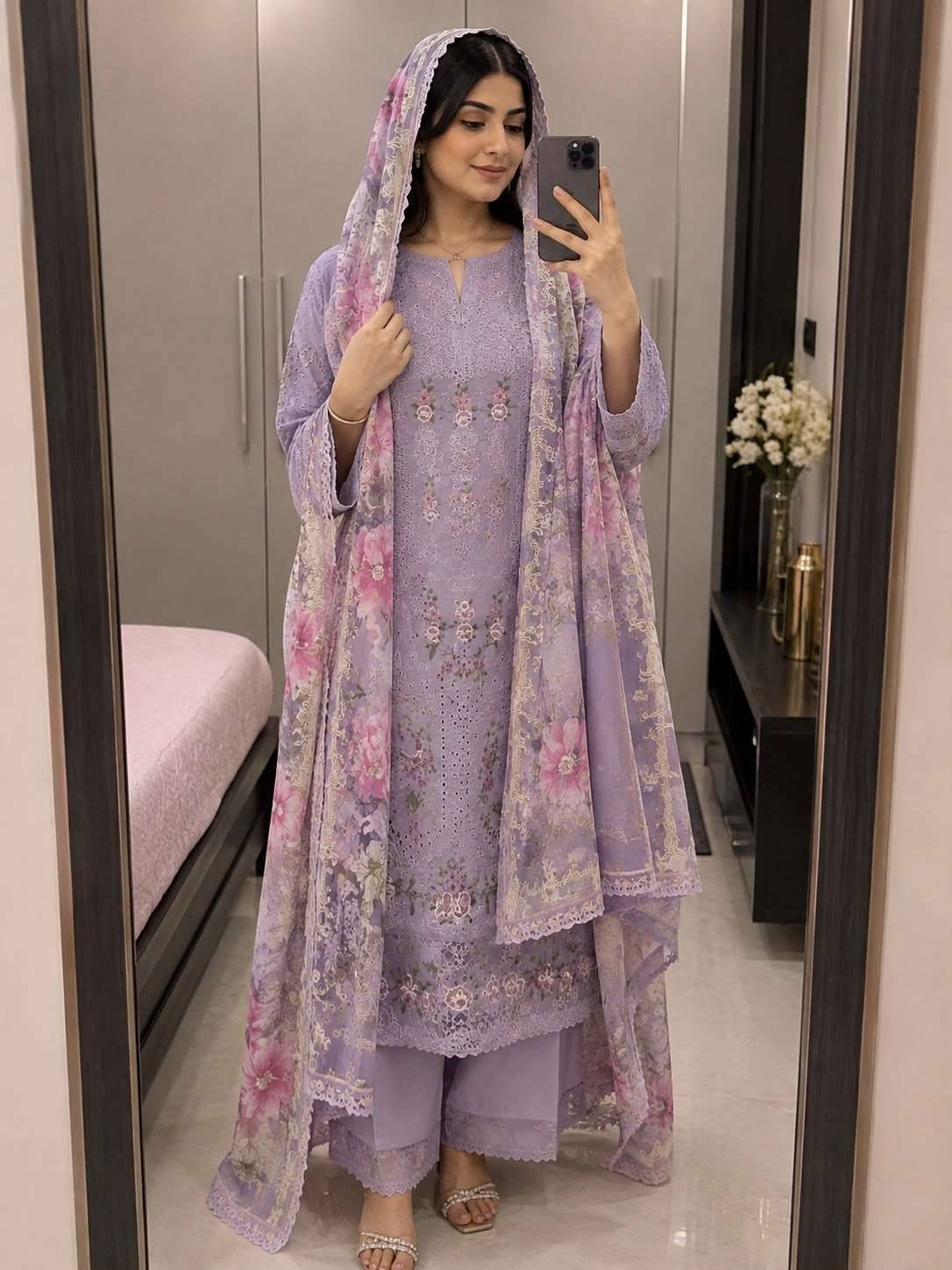 Saniya Trendz 7211 Efgh Chikankari Work Pakistani Suits 4 Pcs Catalog
